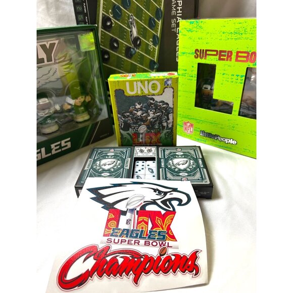 Philadelphia Eagles Super Bowl Champions Collectible Bundle Figures Checkers UNO - Picture 2 of 11